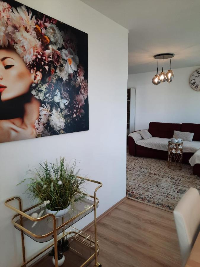 Moderne 3Zimmer Wohnung, In Koenigsbrunn Bei Augsburg ภายนอก รูปภาพ